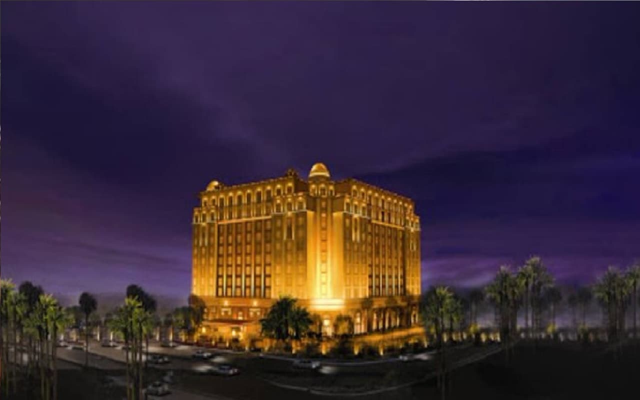 UAE के शाही परिवार का सदस्य बताकर दिल्ली के होटल को लगाया 23.46 लाख चूना, पुलिस ने दबोचा