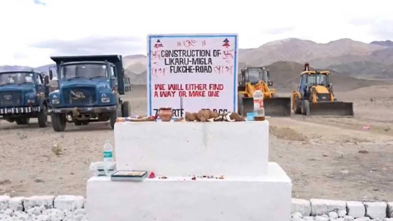 चीन-पाकिस्तान का अब छूटेगा धुंआ, लद्दाख में बन रही दुनिया की सबसे ऊंची मोटरेबल रोड