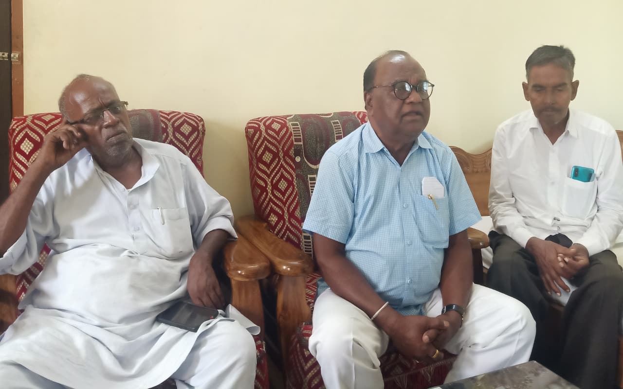 गोड्डा : हेमंत सरकार पर बिफरे लोबिन हेंब्रम, बोले-  बोआरीजोर के लोगों के साथ हुआ अन्याय, जाएंगे हाईकोर्ट