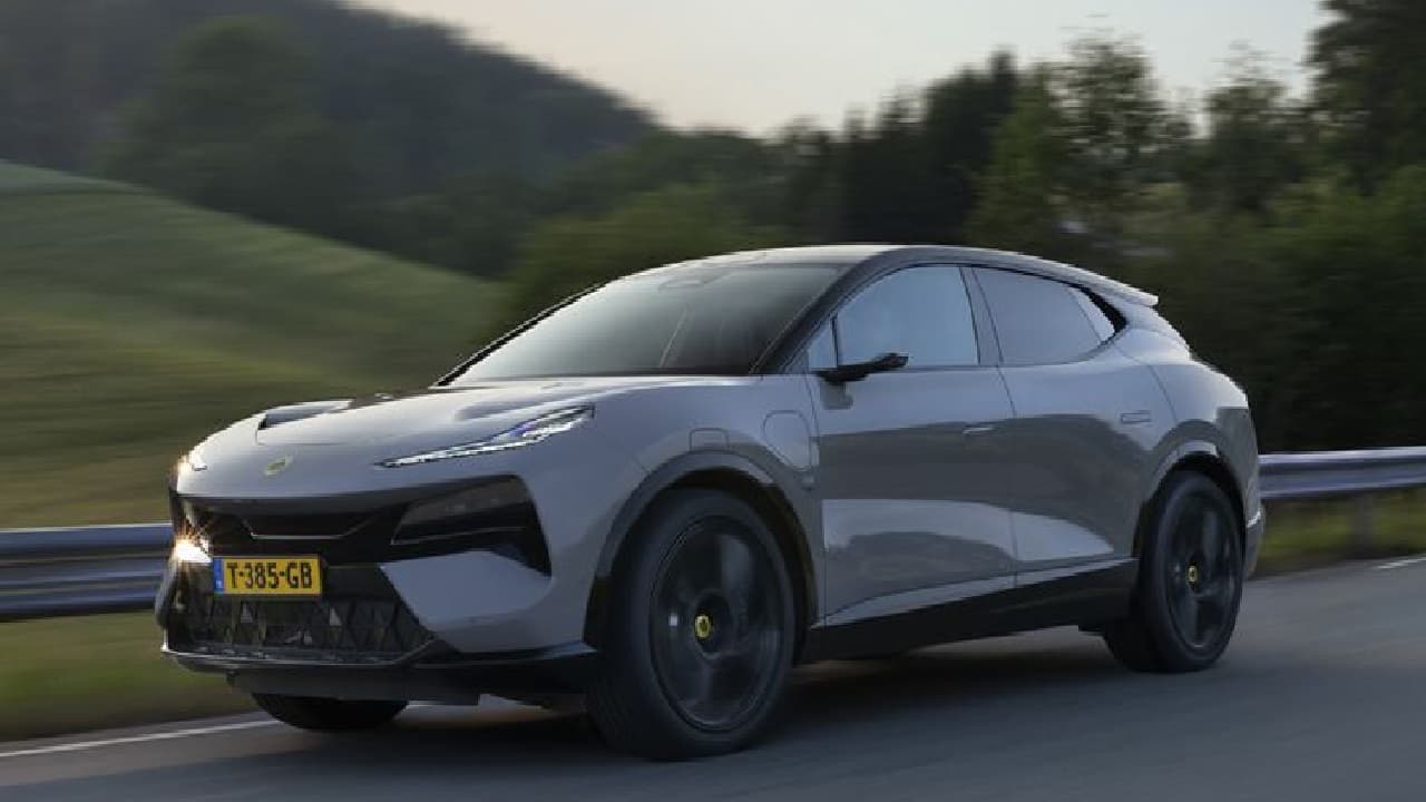 LOTUS की भारत में हो गई एंट्री, पावरफुल इलेक्ट्रिक एसयूवी Eletre को किया लॉन्च