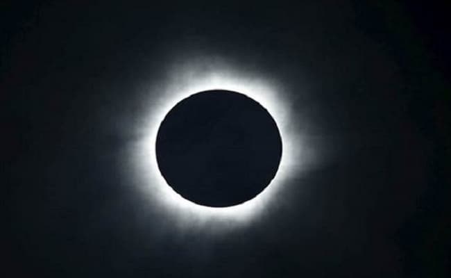 Grahan 2020: इस साल तीन ग्रहण से दुनिया भर में होगी उथल-पुथल, जानें भारत में कौन सा ग्रहण रहेगा प्रभावी