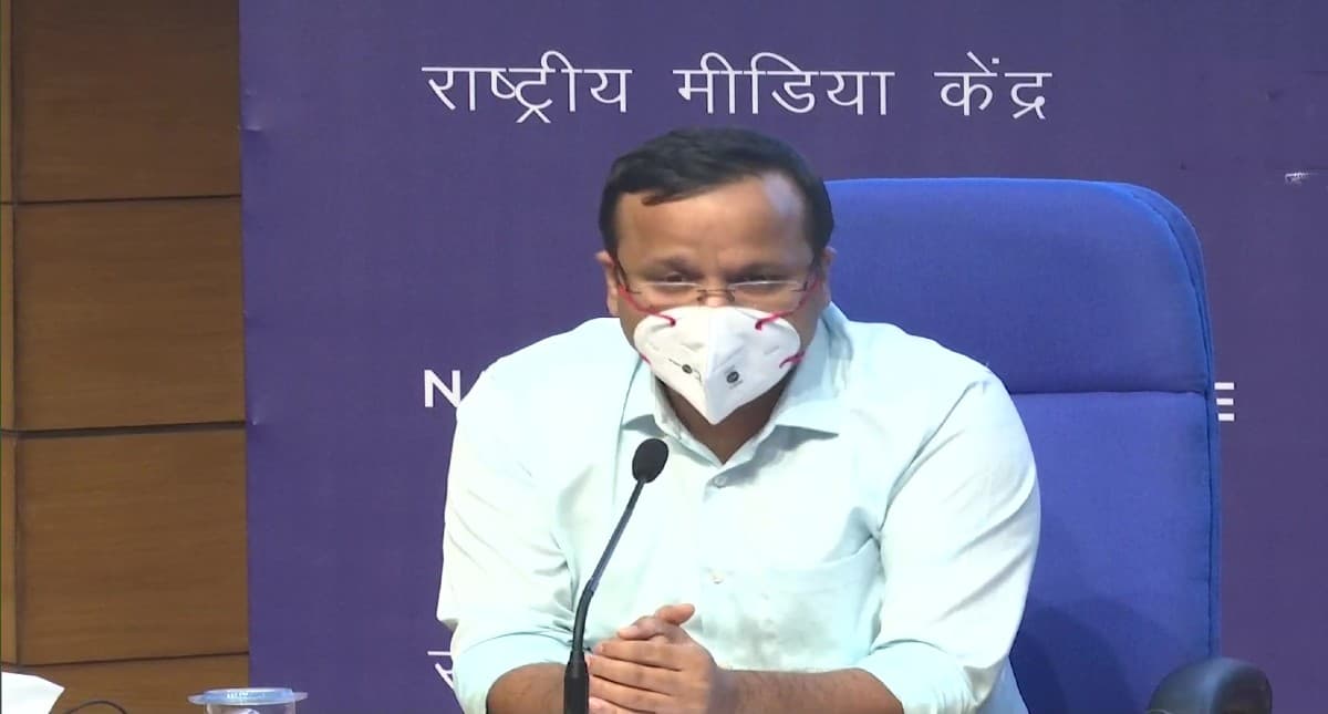 नवरात्रि,दिवाली और शादी के सीजन को लेकर स्वास्थ्य मंत्रालय की चेतावनी-अगले तीन महीने तक सावधान रहें,अन्यथा…