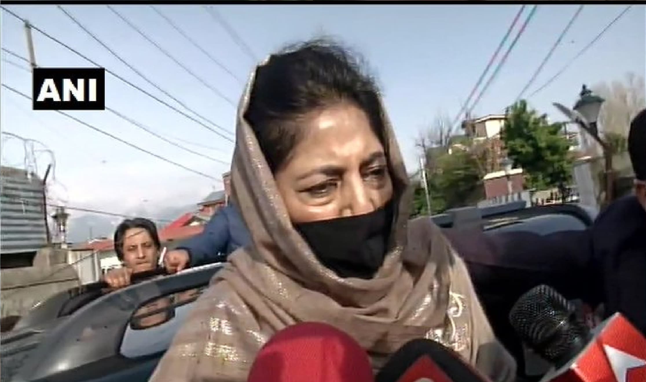 धन शोधन मामले में ईडी के समक्ष पेश हुई महबूबा मुफ्ती, केंद्र सरकार पर लगाये गंभीर आरोप