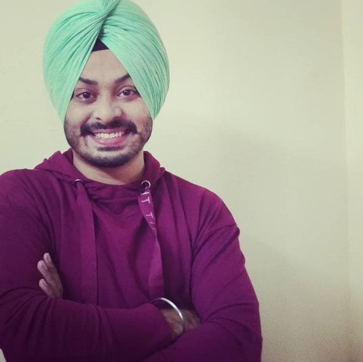 कोरोना के डर से बचाने नहीं आए वरना सुसाइड कर रहे एक्टर की बच जाती जान