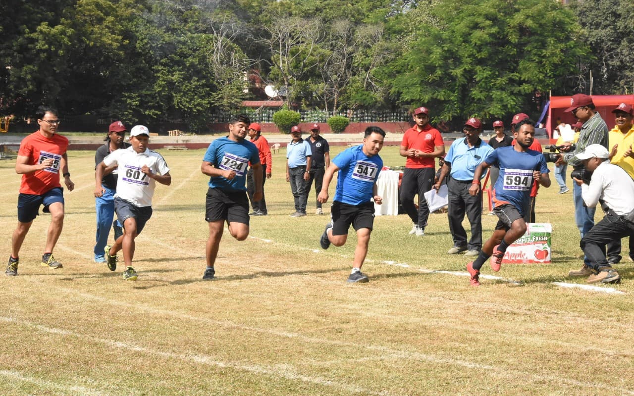 धनबाद IIT-ISM में एनुअल स्पोर्ट्स मीट संपन्न, विशाल-मारिया चुने गये बेस्ट एथलिट