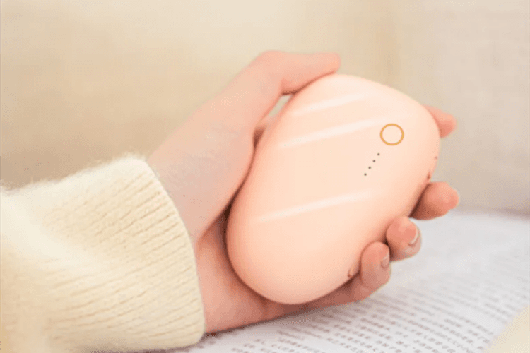 Xiaomi लायी सर्दियों के लिए खास पावर बैंक, फोन चार्ज करने के साथ हाथों को भी रखेगा गर्म