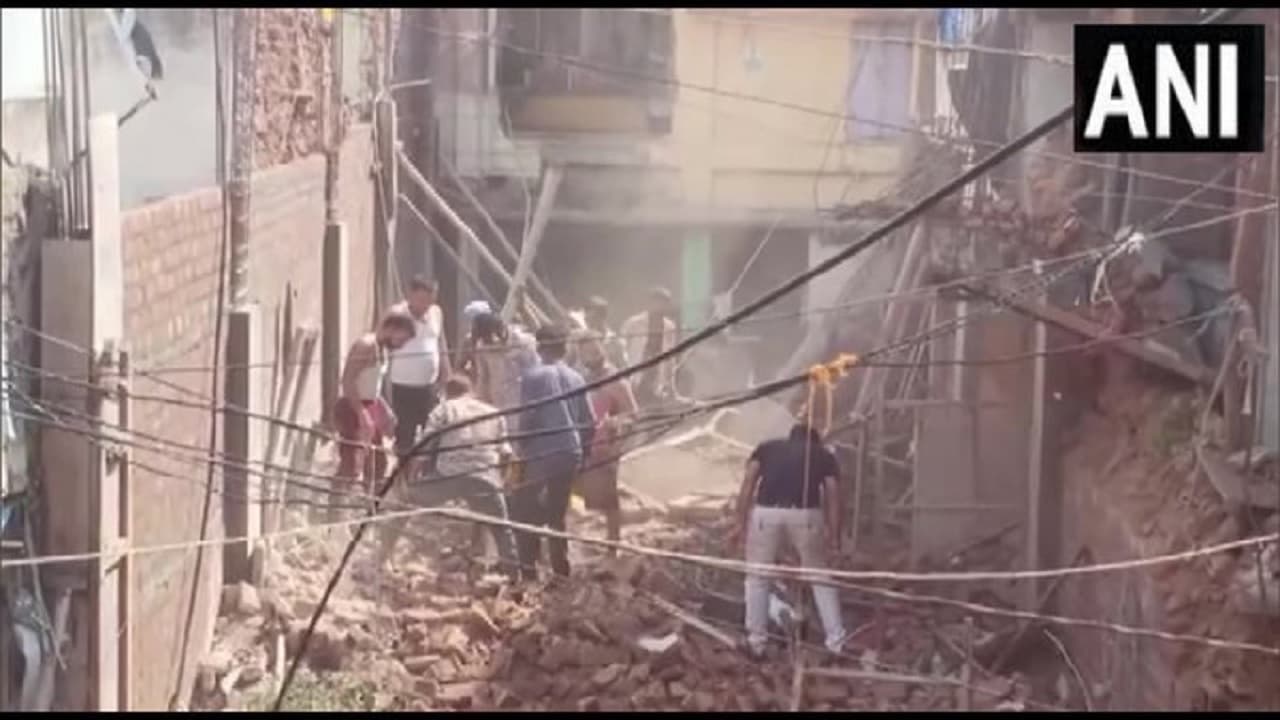 MP Building Collapse: धार में निर्माणाधीन इमारत की दीवार ढही, 4 मजदूरों की मौत