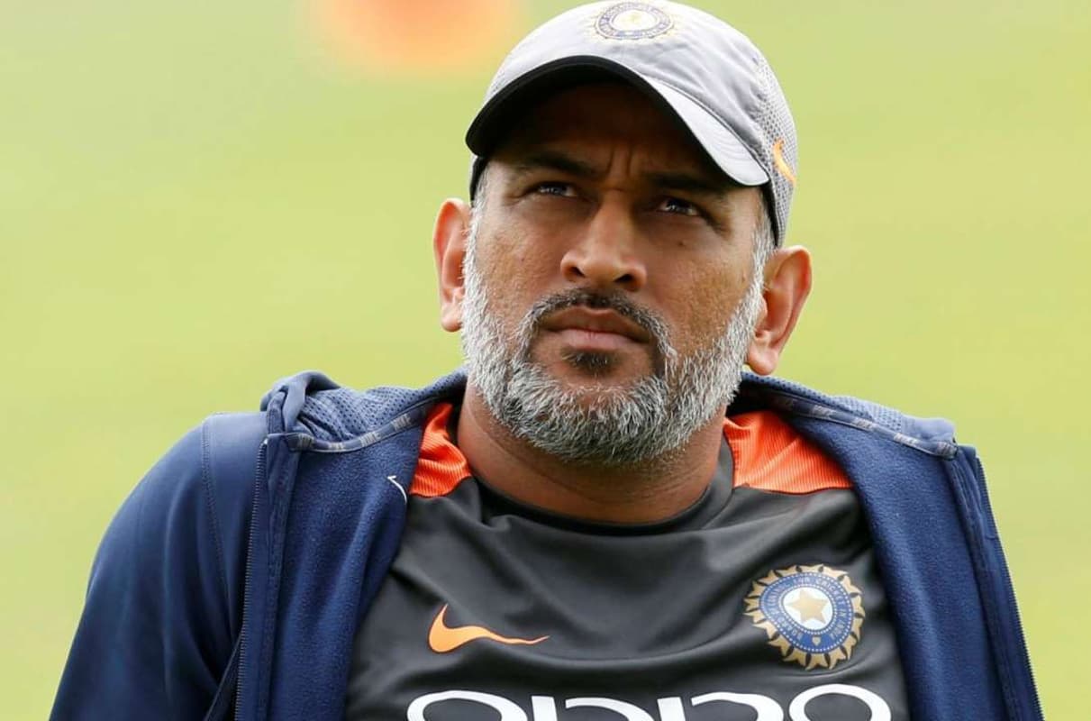 IPL 2020: महेंद्र सिंह धौनी कल चेन्नई सुपरकिंग्स के साथ जुड़ेंगे, आइपीएल के लिए यूएई जाने से पहले कोरोना की रिपोर्ट आयी निगेटिव