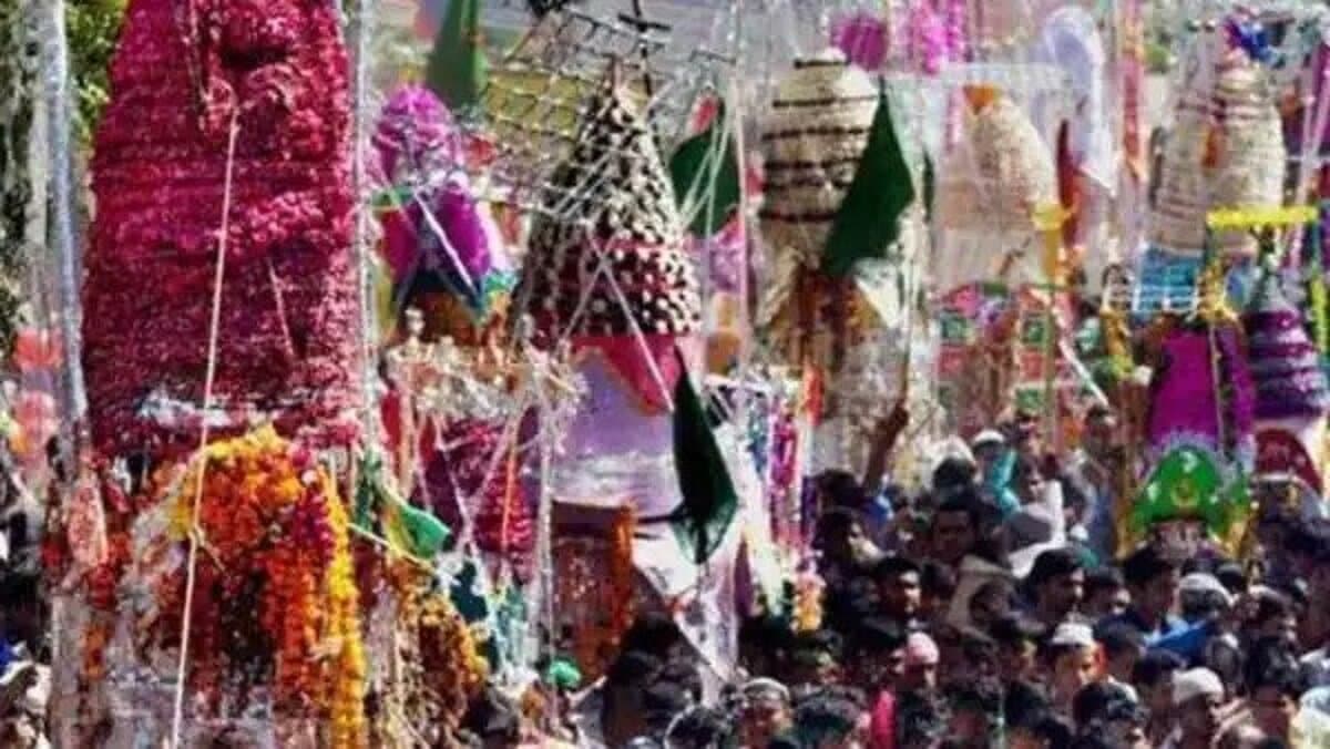 Bihar News: अररिया में करंट के संपर्क में आया ताजिया, जुलूस में शामिल दर्जन भर से अधिक लोग झुलसे