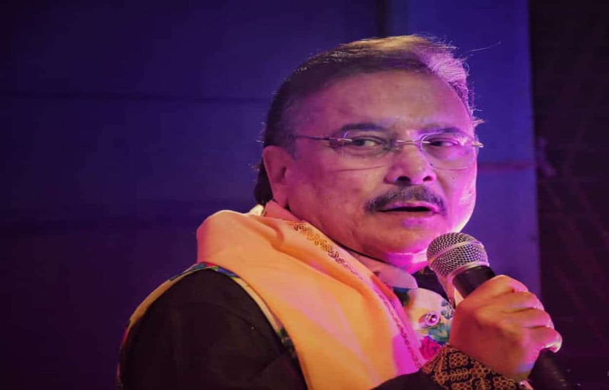 BENGAL BUDGET SESSION के कई रंग, दुबई की स्पेशल चप्पल पहने विधानसभा में दिखे TMC विधायक मदन मित्रा