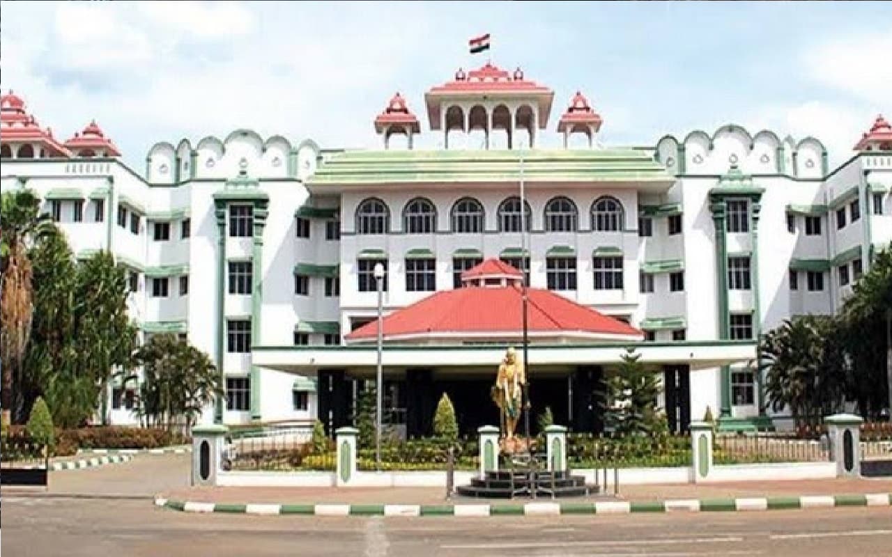 मदुरै चिथिरई उत्सव के दौरान COVID-19 गाइडलाइन पालन करने की मांग, याचिका खारिज