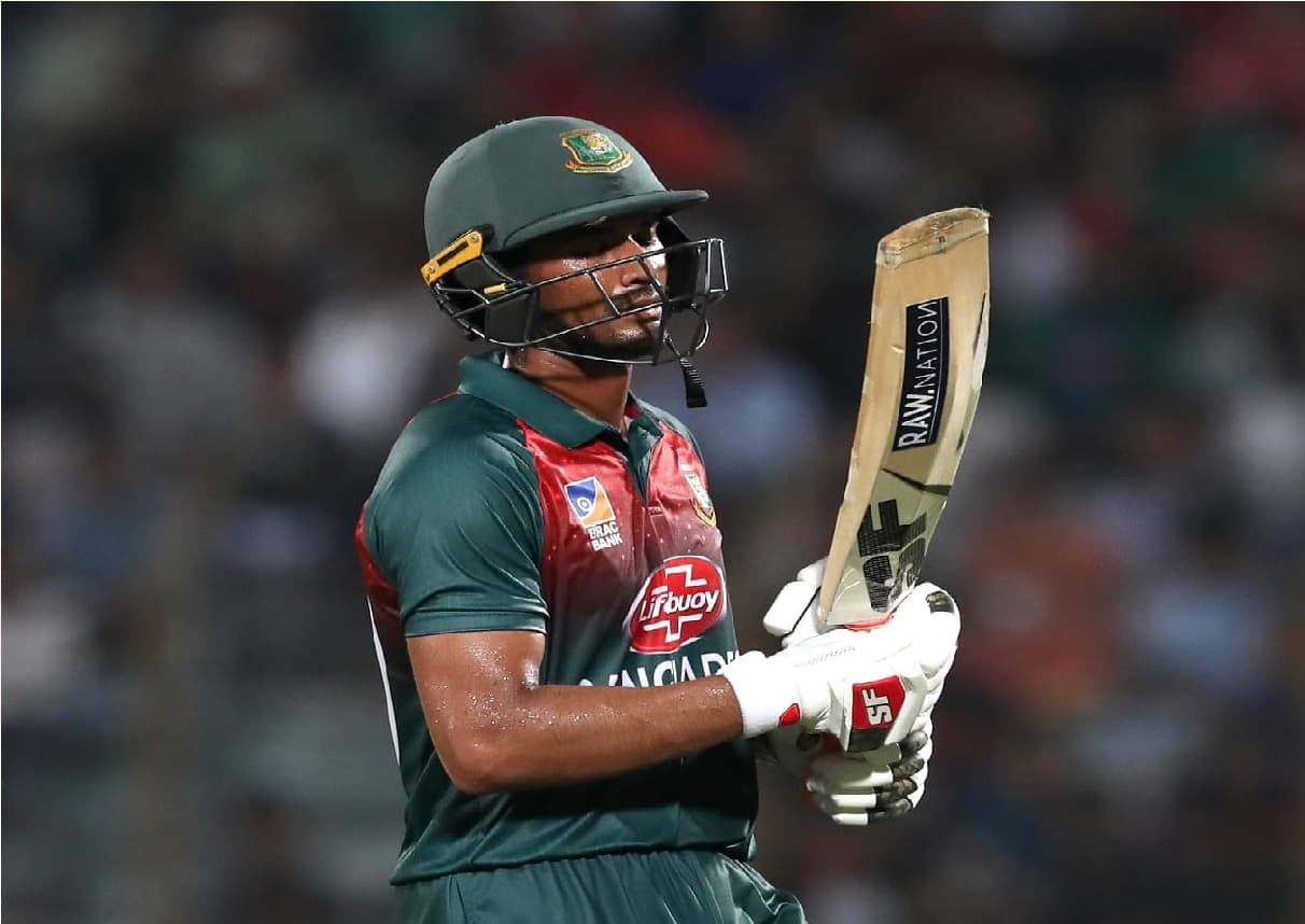 Zim vs Ban : दिग्गज क्रिकेटर ने बीच सीरीज में टेस्ट क्रिकेट को कहा अलविदा, एक दिन पहले ही जमाया था 150 रन