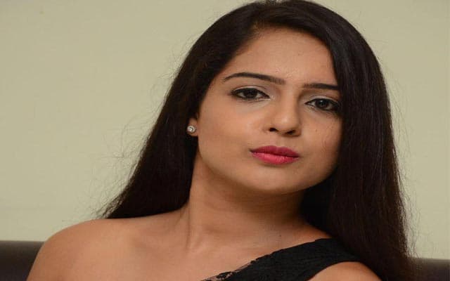 अभिनेत्री मालवी मल्होत्रा ने शादी से किया इंकार तो चाकू से किया जानलेवा हमला, जानिए एक्ट्रेस की हेल्थ अपडेट