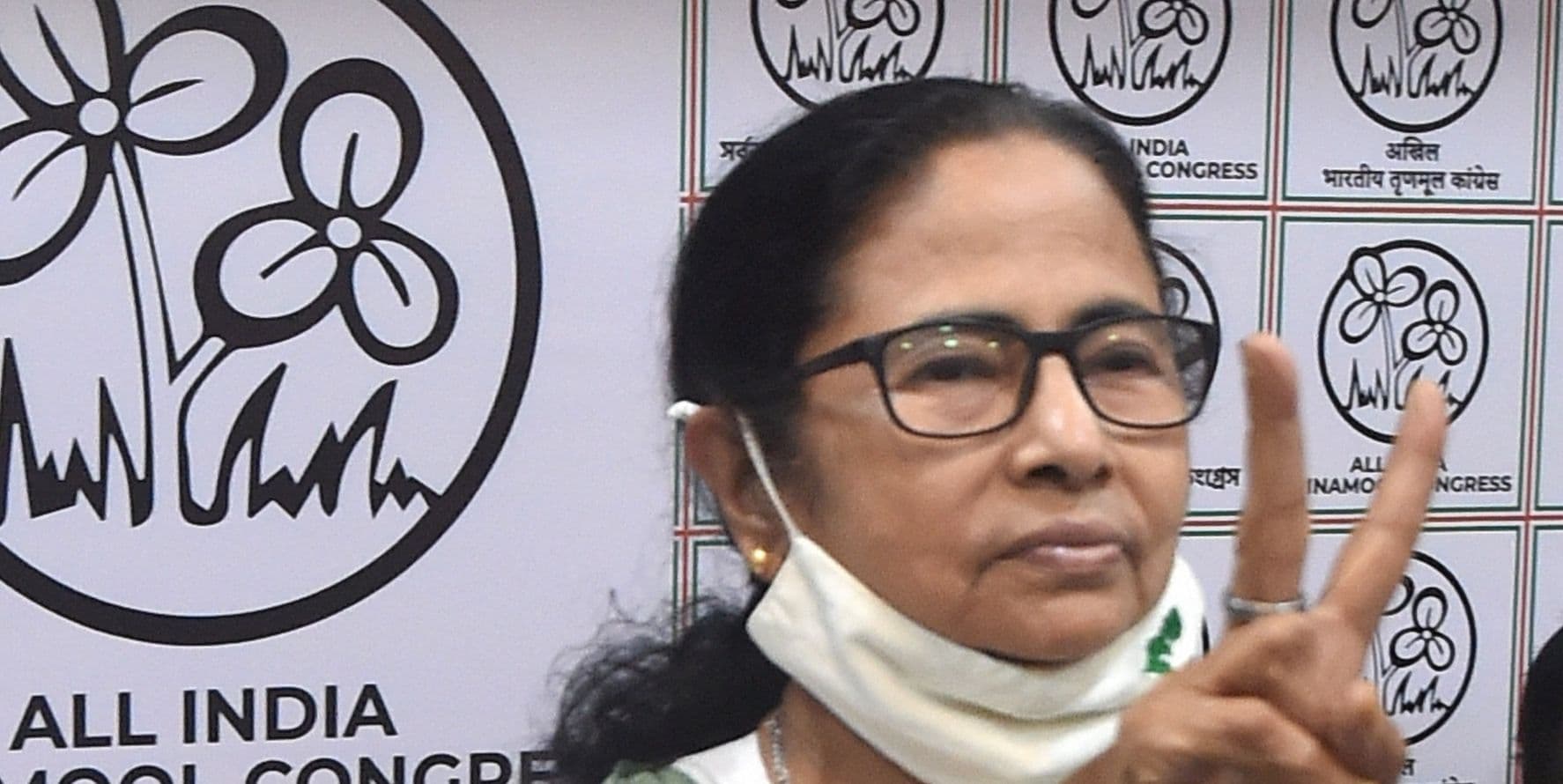 नंदीग्राम में ‘घायल’ ममता बनर्जी दक्षिण 24 परगना के टालीगंज से भी लड़ सकती हैं चुनाव