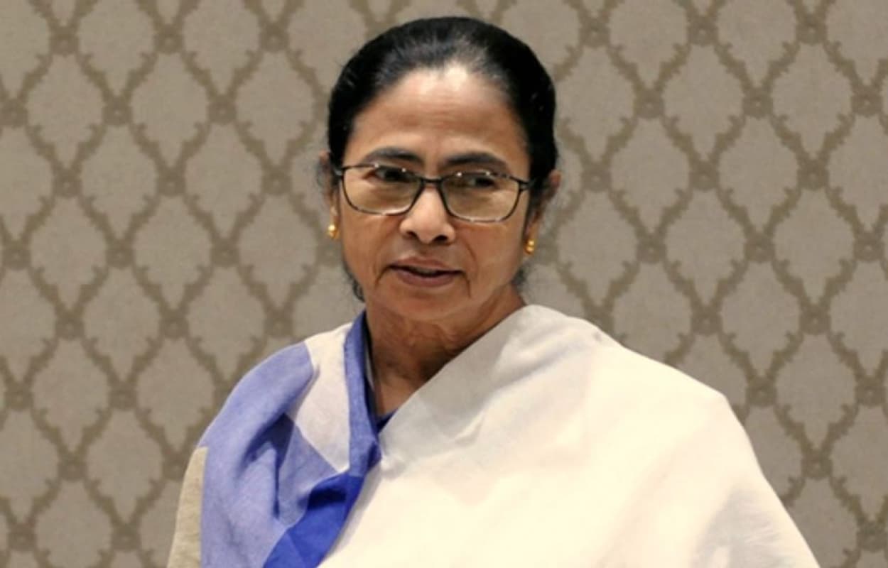 यूपी के औरैया सड़क हादसे में मारे गये बंगाल के लोगों के परिजनों को सरकार देगी दो-दो लाख रुपये, ममता व विजयवर्गीय ने जताया शोक यूपी के औरैया सड़क हादसे में मारे गये बंगाल के लोगों के परिजनों को सरकार देगी दो-दो लाख रुपये, ममता व विजयवर्गीय ने जताया शोक
