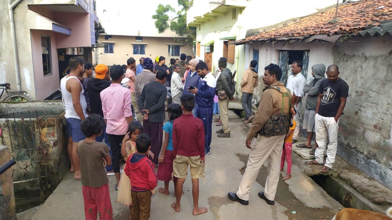 Jharkhand News: जमशेदपुर में असामाजिक तत्वों की करतूत, खटाल में पशु चोरी की कोशिश, नाकाम होने पर मार डाला