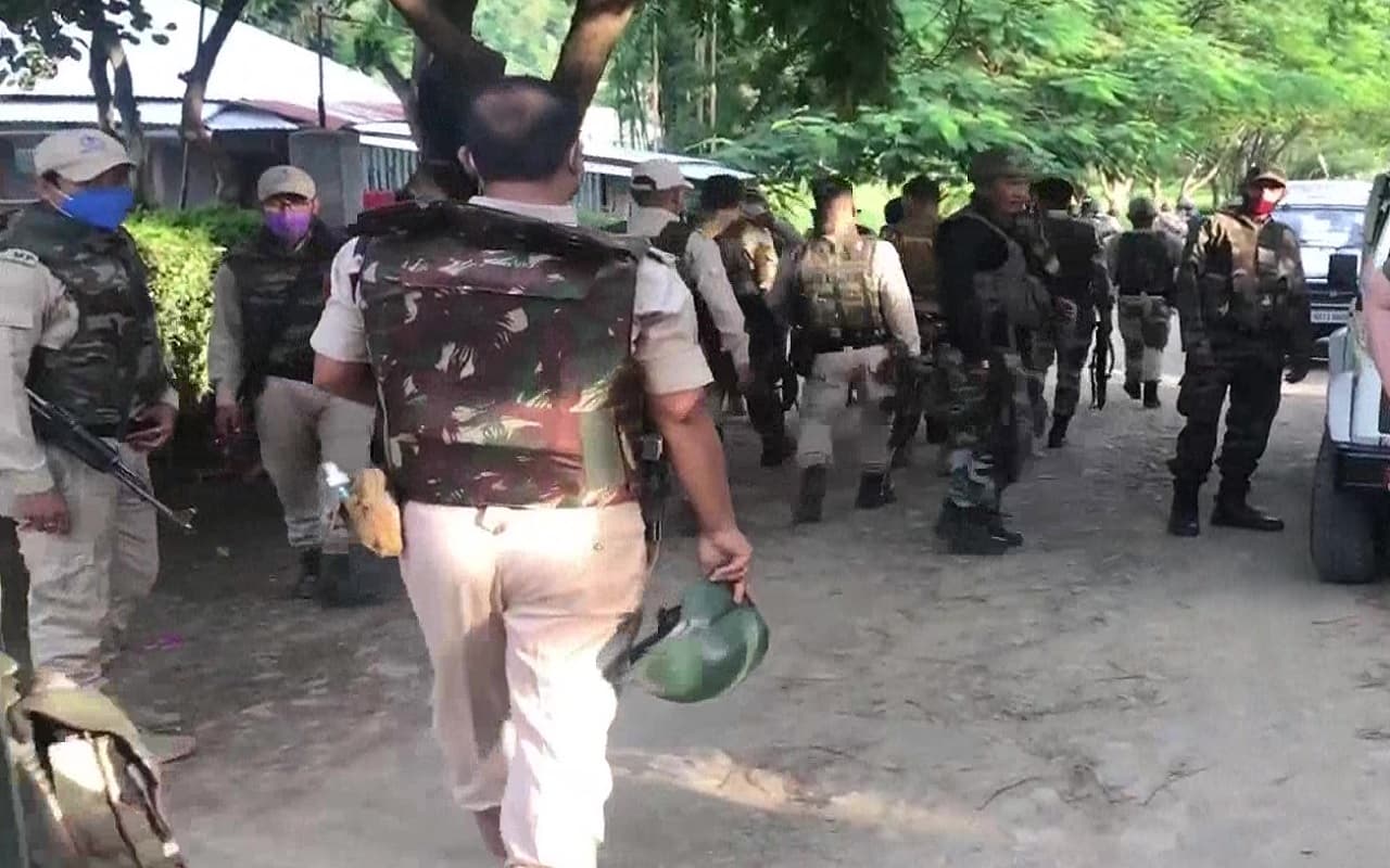 Manipur Encounter: मणिपुर में सुरक्षा बलों और केआईए उग्रवादियों के बीच मुठभेड़, एक घायल
