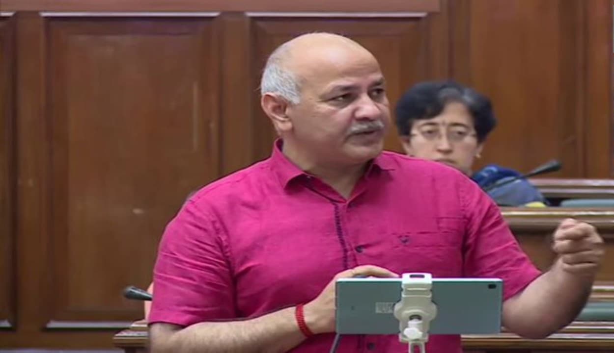 Delhi Budget 2021 : फ्री कोरोना वैक्सीन के साथ ही केजरीवाल ने दिल्लीवालों को दिए कई बड़े तोहफे, पढ़िए 10 बड़ी बातें और देखें Video