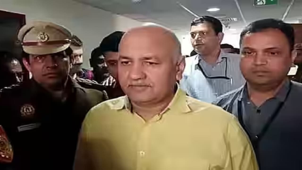 Delhi Liquor Case: मनीष सिसोदिया ने जमानत के लिए हाईकोर्ट का रुख किया, सुनवाई गुरुवार को