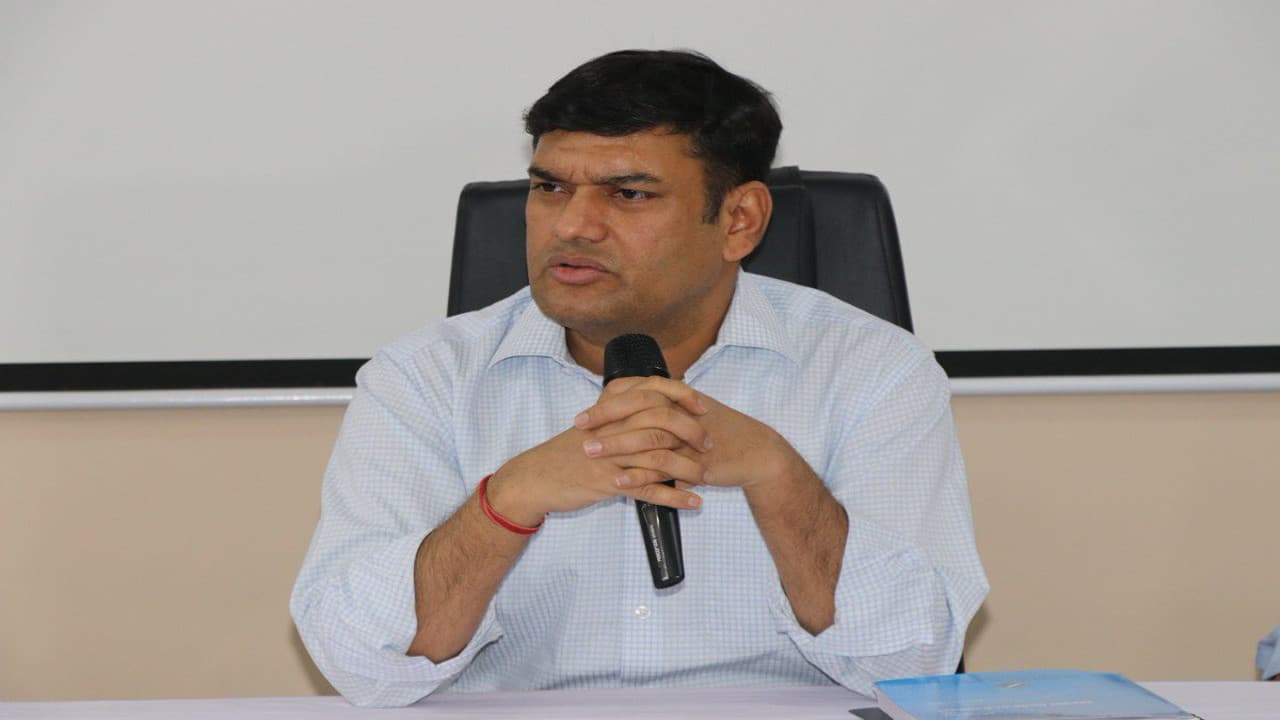 मनरेगा कार्य में ना हो लापरवाही, ग्रामीणों को मिले रोजगार, ग्रामीण विकास सचिव ने अधिकारियों को दिये टास्क