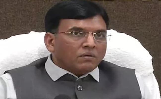 अक्टूबर में 30 करोड़ डोज मिलने की उम्मीद, स्वास्थ्य मंत्री बोले- वैक्सीन मैत्री के तहत दुनिया को भी करेंगे मदद