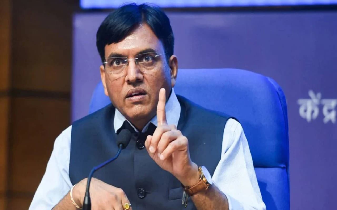 गुजरात चुनाव 2022: सबसे कम उम्र के विधायक से केंद्रीय मंत्री तक, देखें मनसुख मांडविया का राजनीतिक सफर