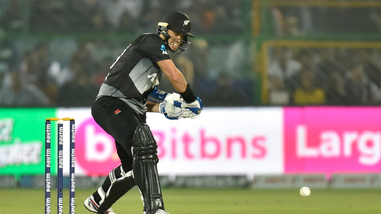 IND vs NZ: दो देश और एक जैसा स्कोर, दो देशों के लिए फिफ्टी लगाने वाले पहले बल्लेबाज मार्क चैपमैन