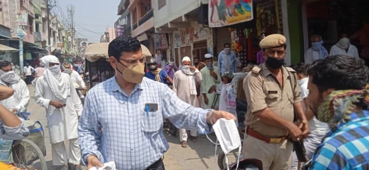 Lockdown in Bihar : मास्क नहीं पहने पर 13 दिनों में 45 हजार लोगों ने दी फाइन, बिहार में हर दिन पकड़े जा रहे चार हजार लोग