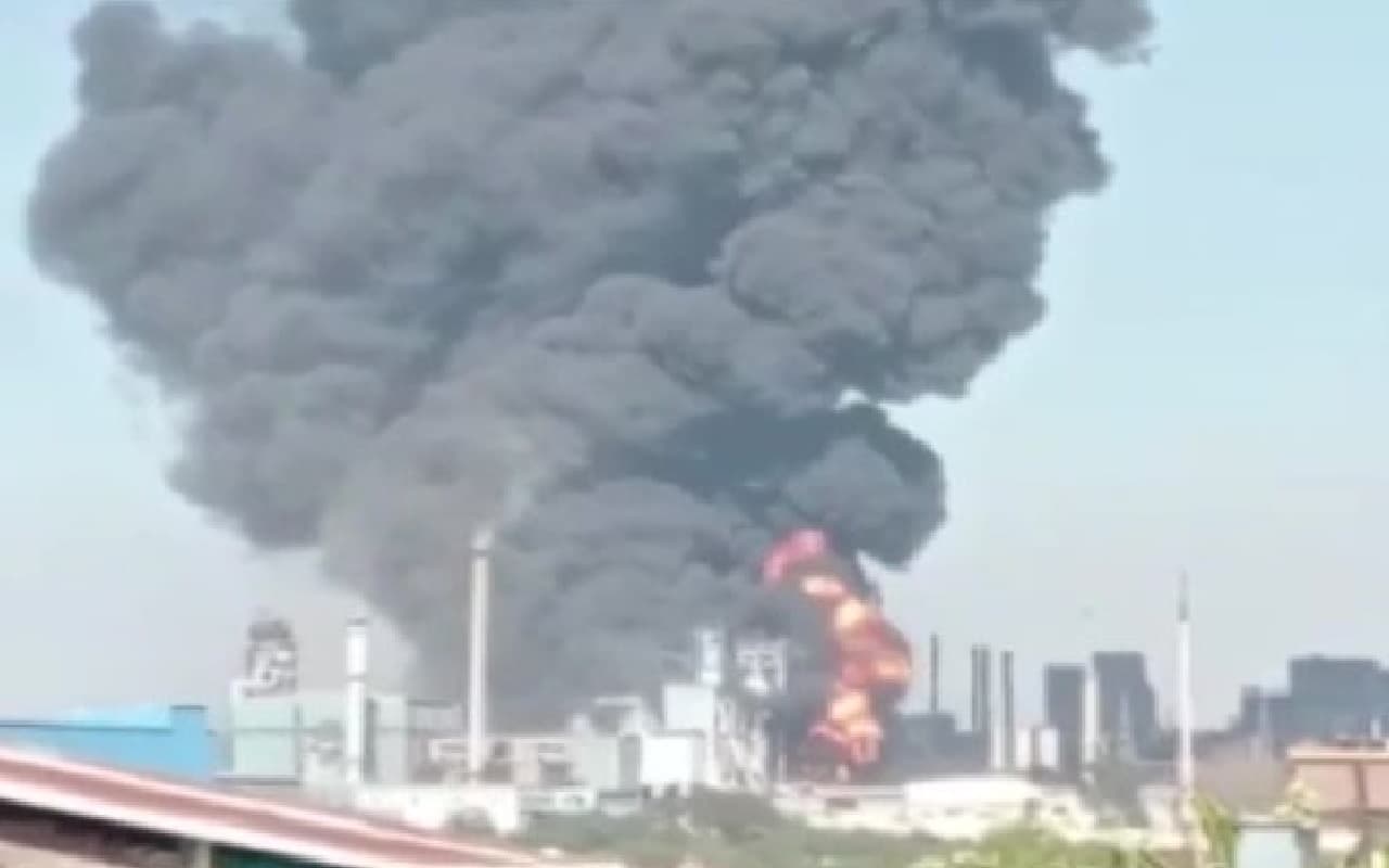 Maharashtra: नासिक के पॉली फिल्म फैक्ट्री के रिएक्टर प्लांट में विस्फोट, 2 की मौत, 17 से अधिक लोग घायल