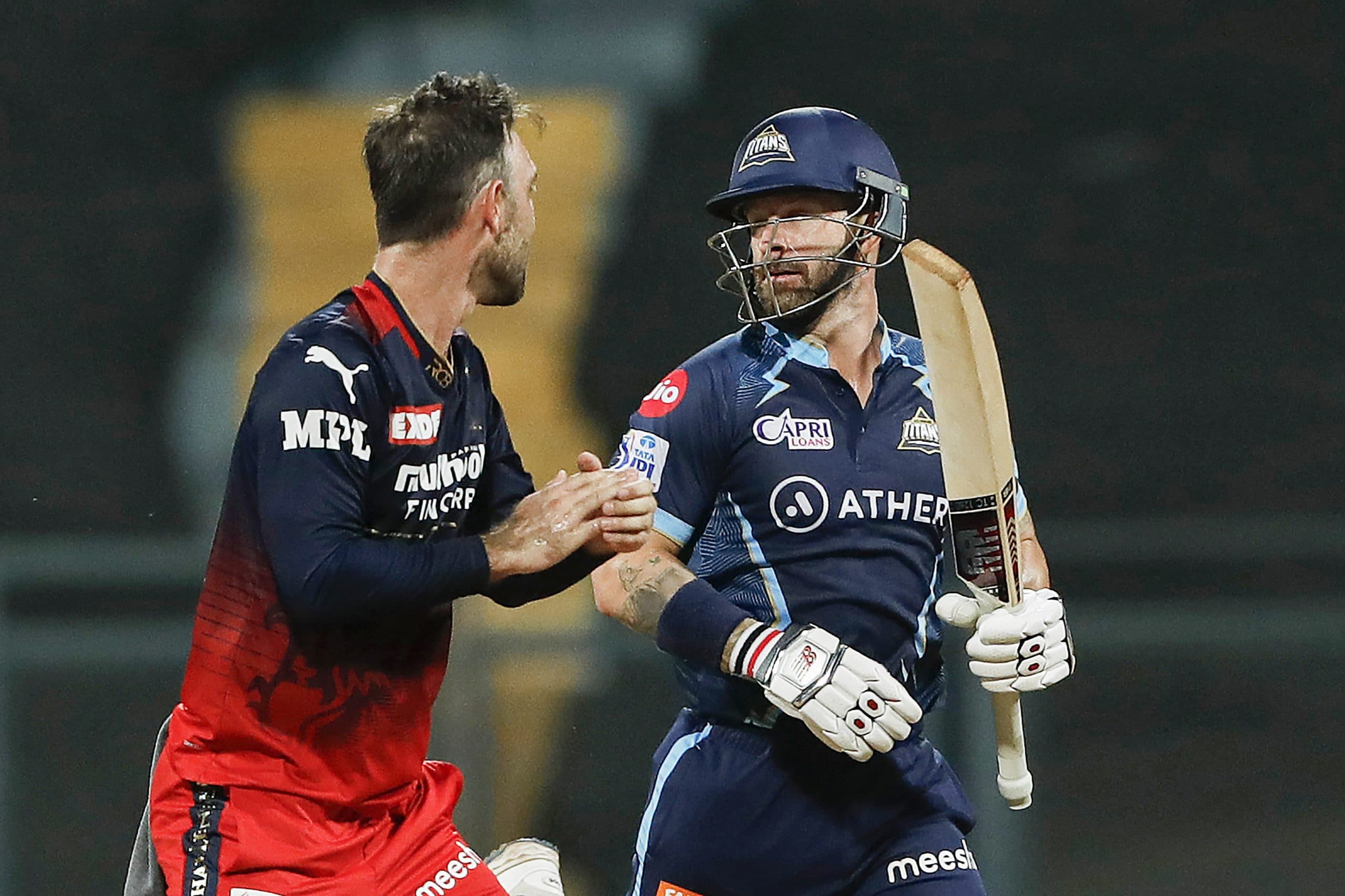 GTvsRCB, IPL 2022: मैथ्यू वेड ने आउट होने पर बल्ले और हेलमेट पर उतारा गुस्सा, ड्रेसिंग रूम में काटा बवाल