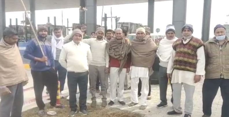 Meerut News: किसानों ने काशी टोल प्लाजा पर जमकर किया हंगामा, चुनाव बहिष्कार की दी चेतावनी, जानें क्यों