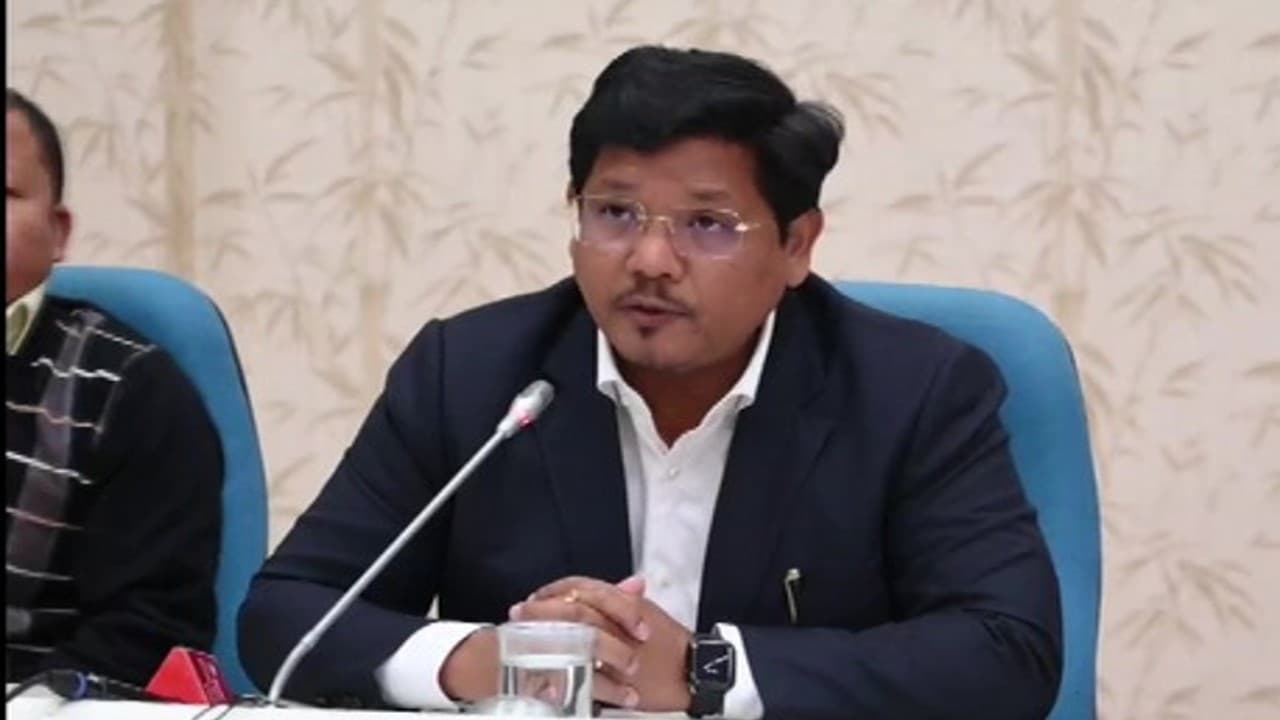 असम-मेघालय सीमा पर पुलिस और वनरक्षकों की गोलीबारी में छह की मौत, मेघालय के 7 जिलों में इंटरनेट सेवा बंद