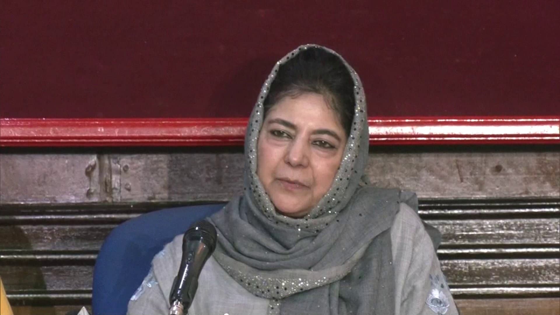 महबूबा मुफ्ती का मोदी सरकार पर हमला, कहा- फिलिस्तीन को भी छोड़ दिया पीछे, ईस्ट-इंडिया कंपनी से की तुलना