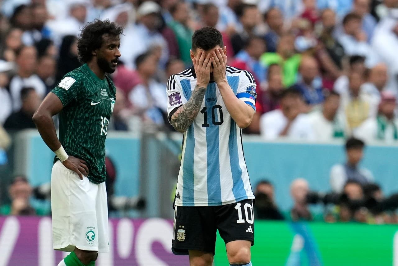 FIFA World Cup: क्रोएशिया के खिलाफ मुकाबले से बाहर हो सकते हैं लियोनेल मेसी, लग सकता है बैन, जानें कारण FIFA World Cup: क्रोएशिया के खिलाफ मुकाबले से बाहर हो सकते हैं लियोनेल मेसी, लग सकता है बैन, जानें कारण
