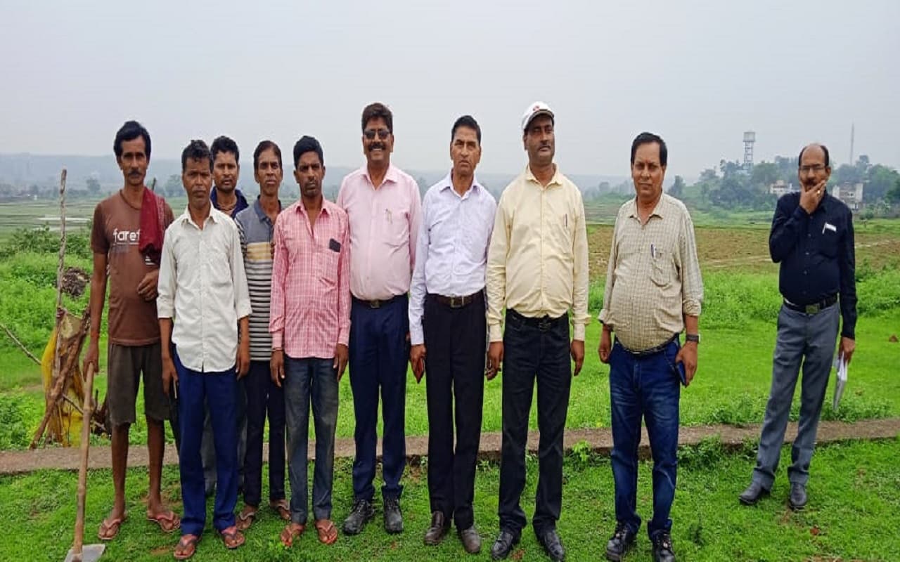 Methane Gas leak News Impact : मिथेन गैस रिसाव की जांच करने रामगढ़ पहुंचे अधिकारी, सुरक्षा का दिया भरोसा