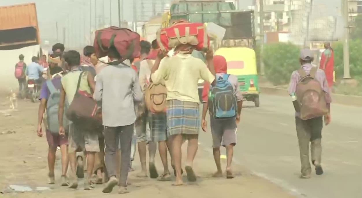 Economic Package 2 : प्रवासी मजदूरों को दो महीने बिना राशन कार्ड के मुफ्त अनाज, जानें मोदी सरकार ने और दिया...