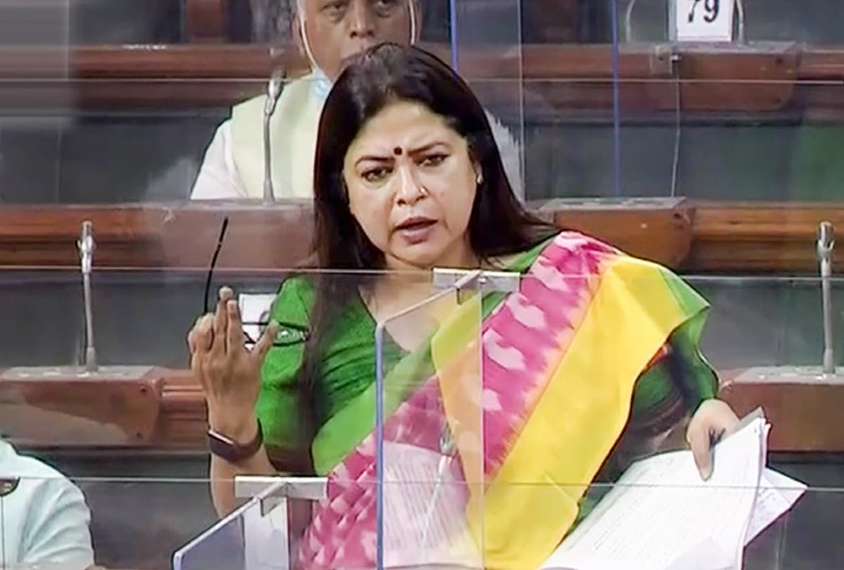 AAP पर बीजेपी का बड़ा हमला, केन्द्रीय मंत्री मीनाक्षी लेखी ने कहा- 'आप के पाप धोते यमुना हो गयी मैली'