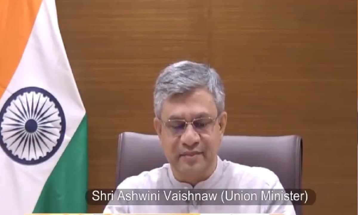 रेलवे की बड़ी कार्रवाई से मचा हड़कंप, ठीक से काम नहीं करने वाले 19 अफसरों को जबरन  किया रिटायर