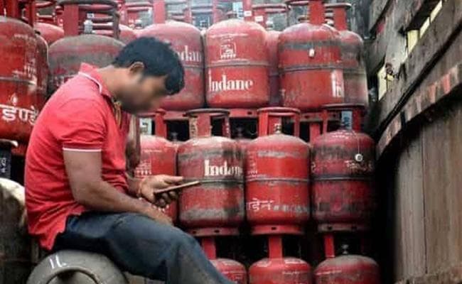 LPG Cylinder केवल एक मिस्ड कॉल से हो जाएगा बुक, ये रहा नंबर