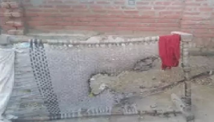 बरेली में चार्जिंग में लगे मोबाइल की बैट्री में ब्लास्ट, चारपाई पर सो रही 8 माह की बच्ची की झुलसने से मौत