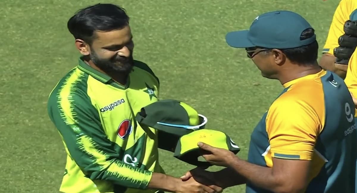 T20 WC: टी20 वर्ल्ड कप से पहले पाक क्रिकेट टीम को बड़ा झटका, डेंगू के कारण बाहर हो सकता है यह दिग्गज खिलाड़ी