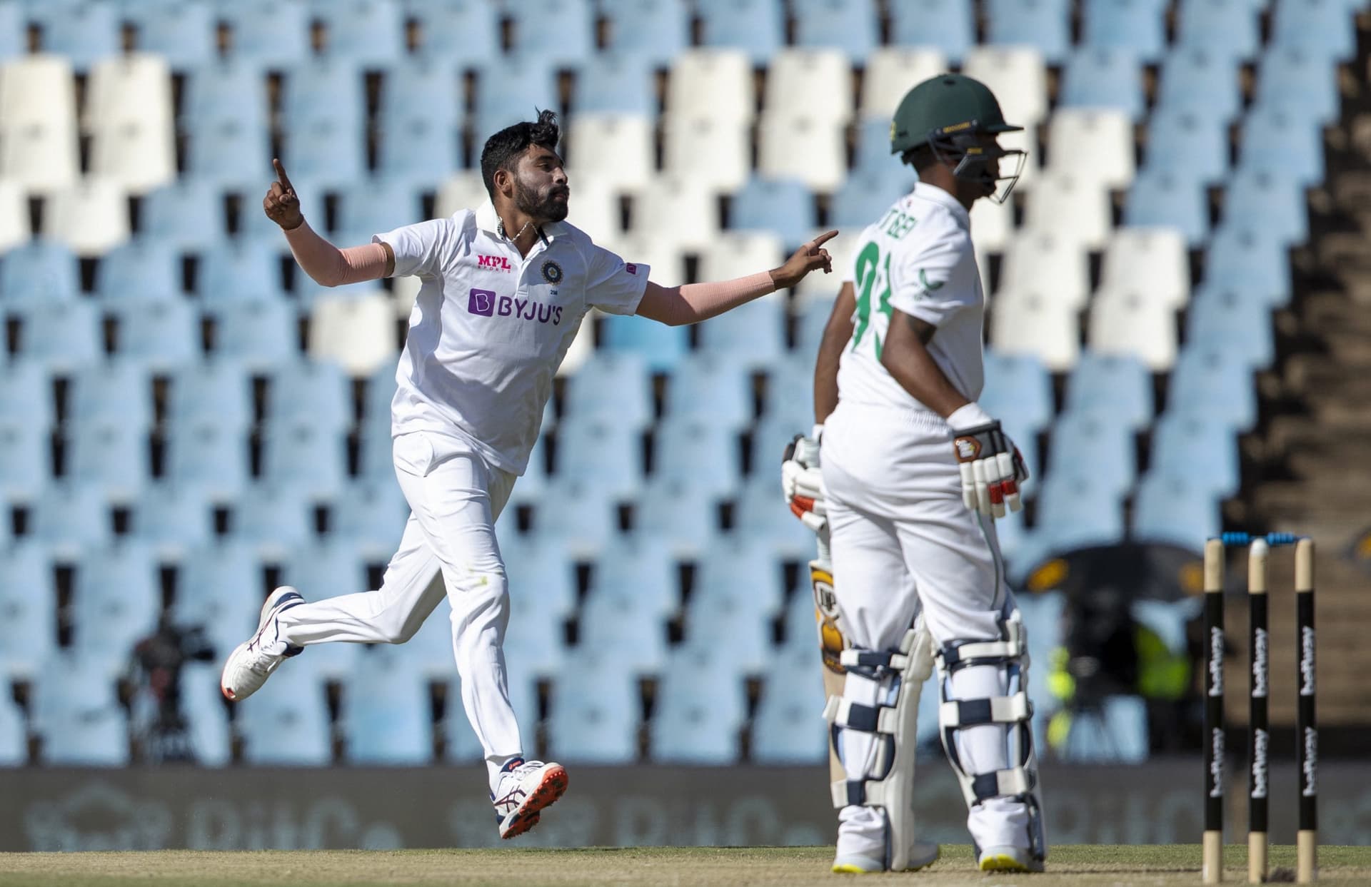India vs South Africa,1st Test: भारत जीत से केवल 6 विकेट दूर, चौथे दिन भी गेंदबाजों का दबदबा