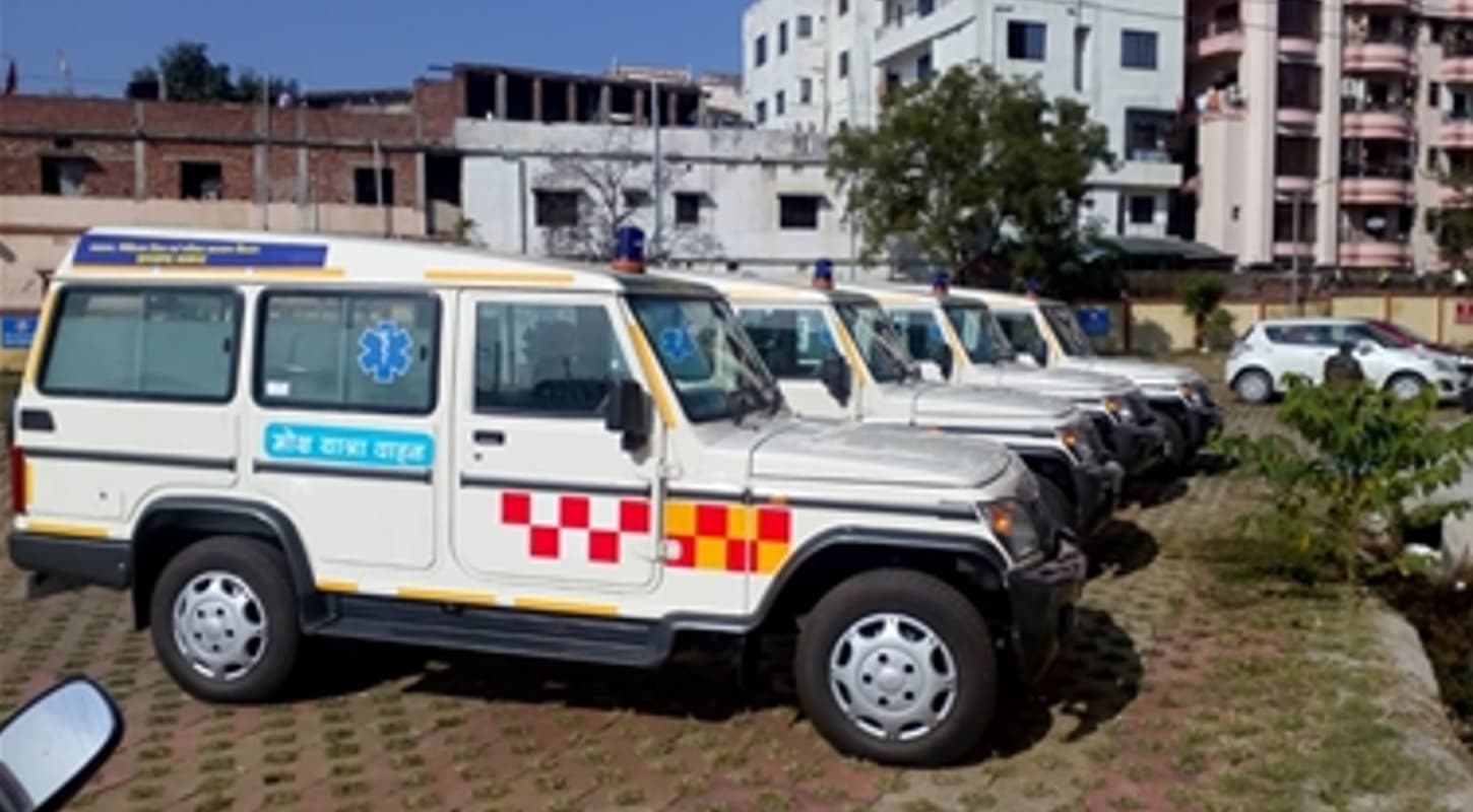 देवघर : वाहन बन गये कबाड़, चल चिकित्सा सुविधा बंद