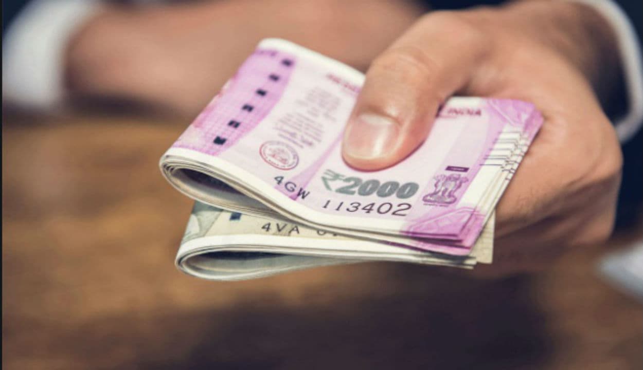 7th Pay Commission Latest Updates : केंद्रीय कर्मचारियों को MODI सरकार ने दी बड़ी राहत, जानिए किसे और कितना होगा फायदा