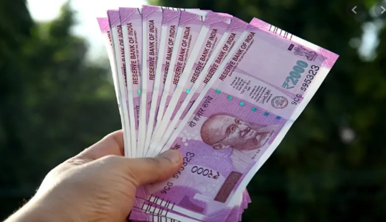 हर रोज 2 रुपये बचाकर कमा सकते हैं 36000 रुपये सालाना, इस सरकारी स्कीम में लगाएं पैसे