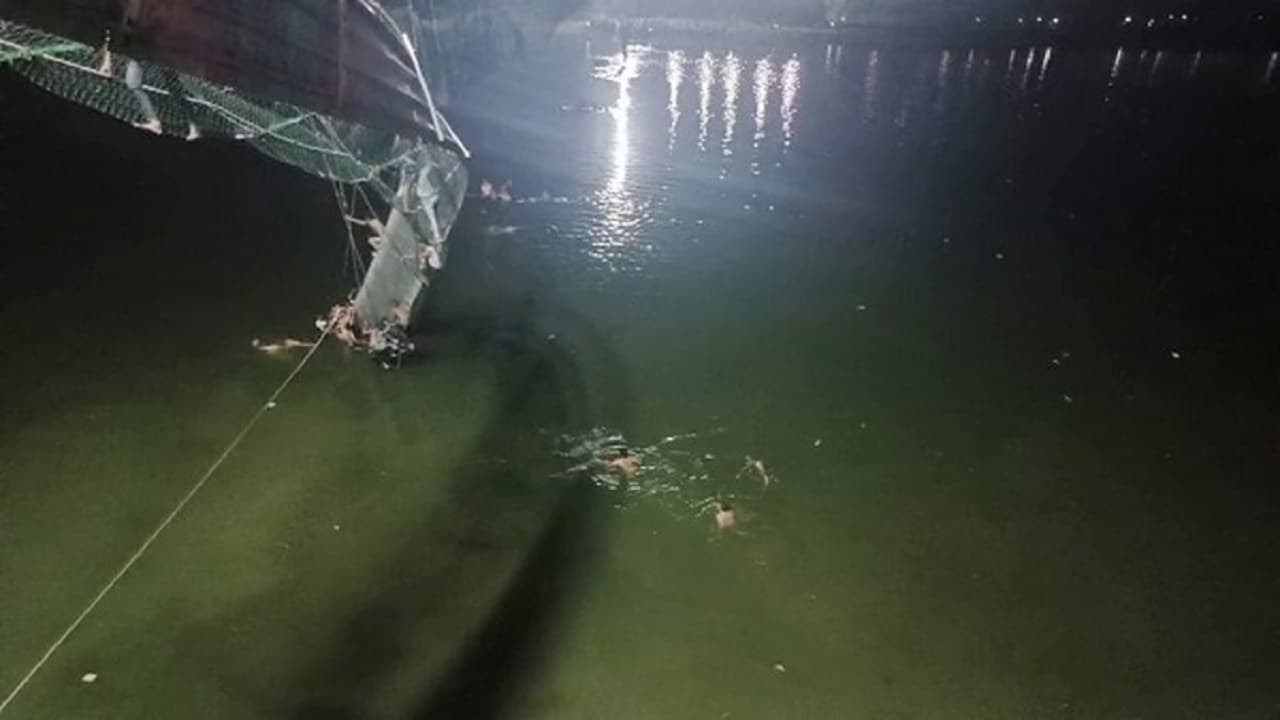 Morbi Bridge Collapse: गुजरात सरकार मोरबी हादसे में मृतकों के परिजनों को देगी और 10-10 लाख रुपये
