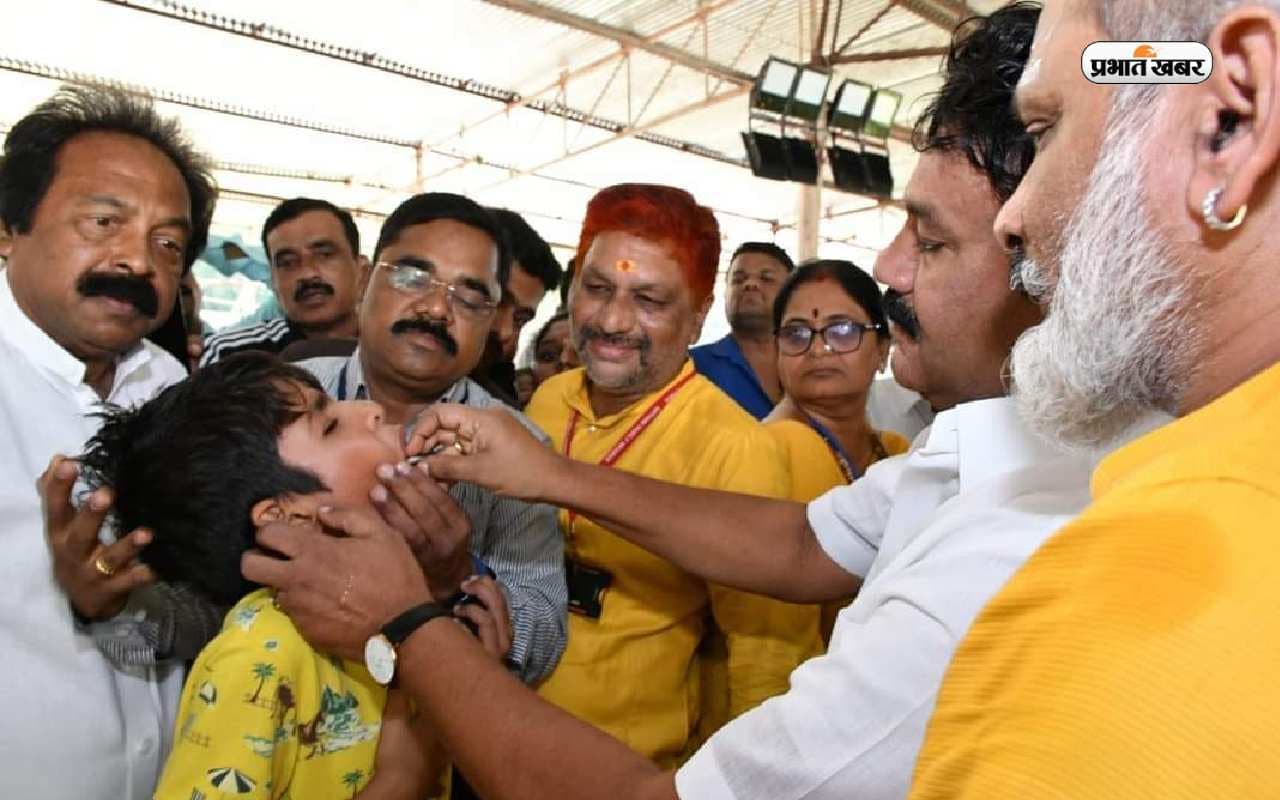 Mrigasira Karthi Festival: हैदराबाद में हुआ ‘मछली प्रसादम’ वितरण, 150 वर्षों से हो रहा है ऐसा