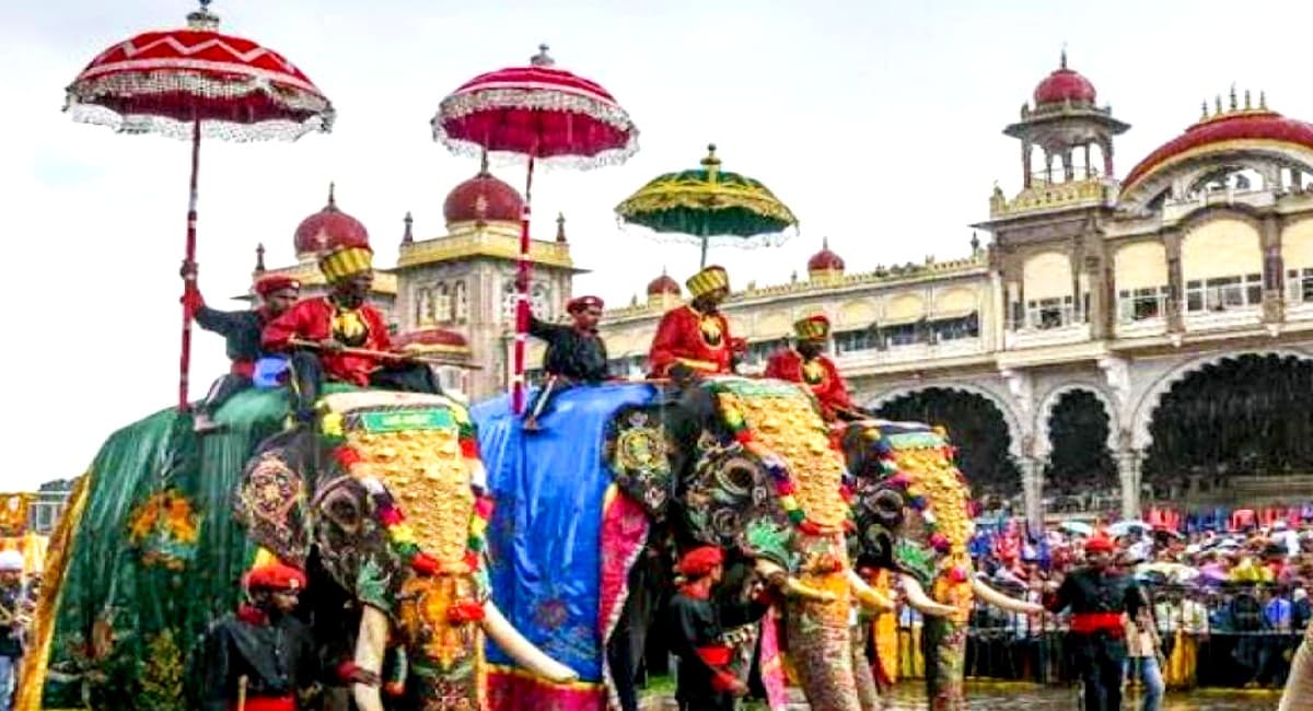 दशहरा उत्सव के लिए मैसूर तैयार, केरल से आने वालों के लिए कोरोना की निगेटिव रिपोर्ट अनिवार्य