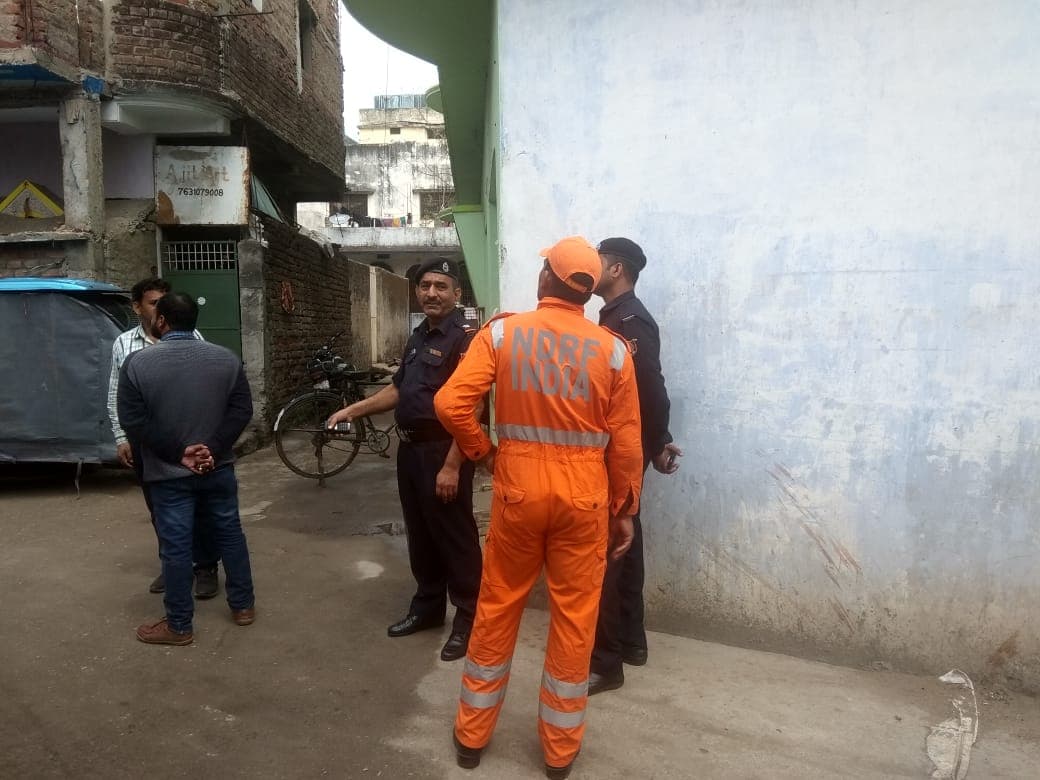 हजारीबाग में बर्फ फैक्ट्री में विस्फोट के बाद नाइट्रोजन गैस का रिसाव! पटना से आयी NDRF की टीम