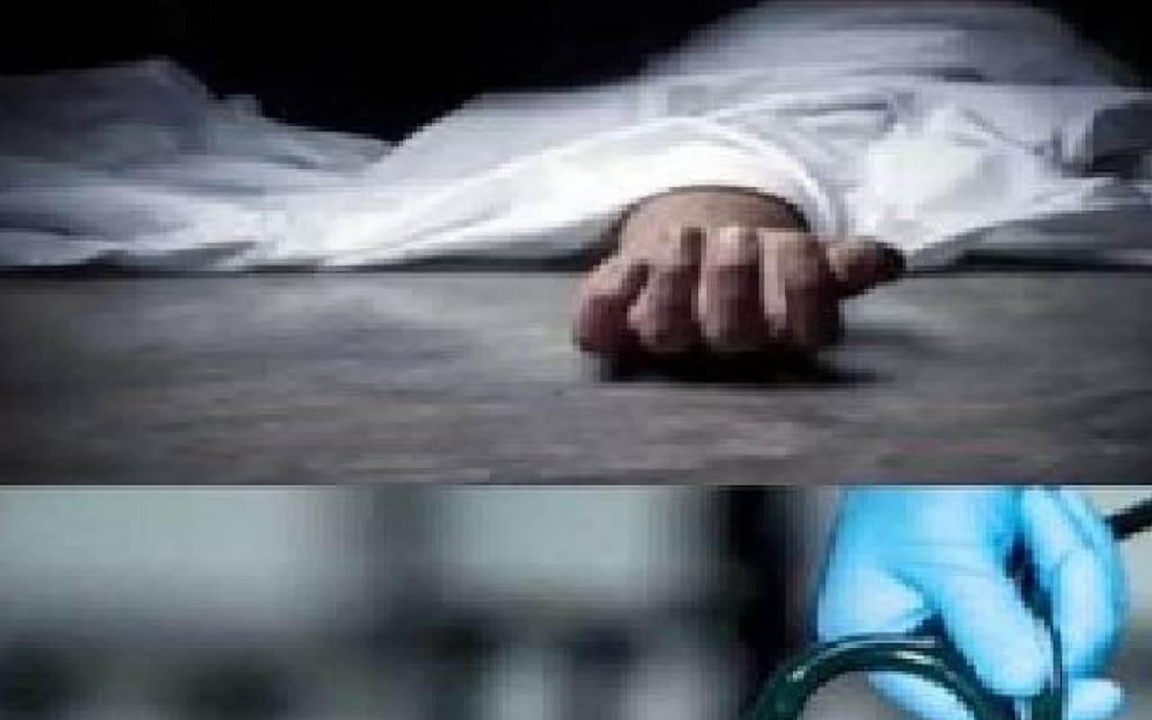 धनबाद : पवन राउत की मां ने कहा मेरा बेटा मर नहीं सकता, प्रेशर के कारण हुई घटना